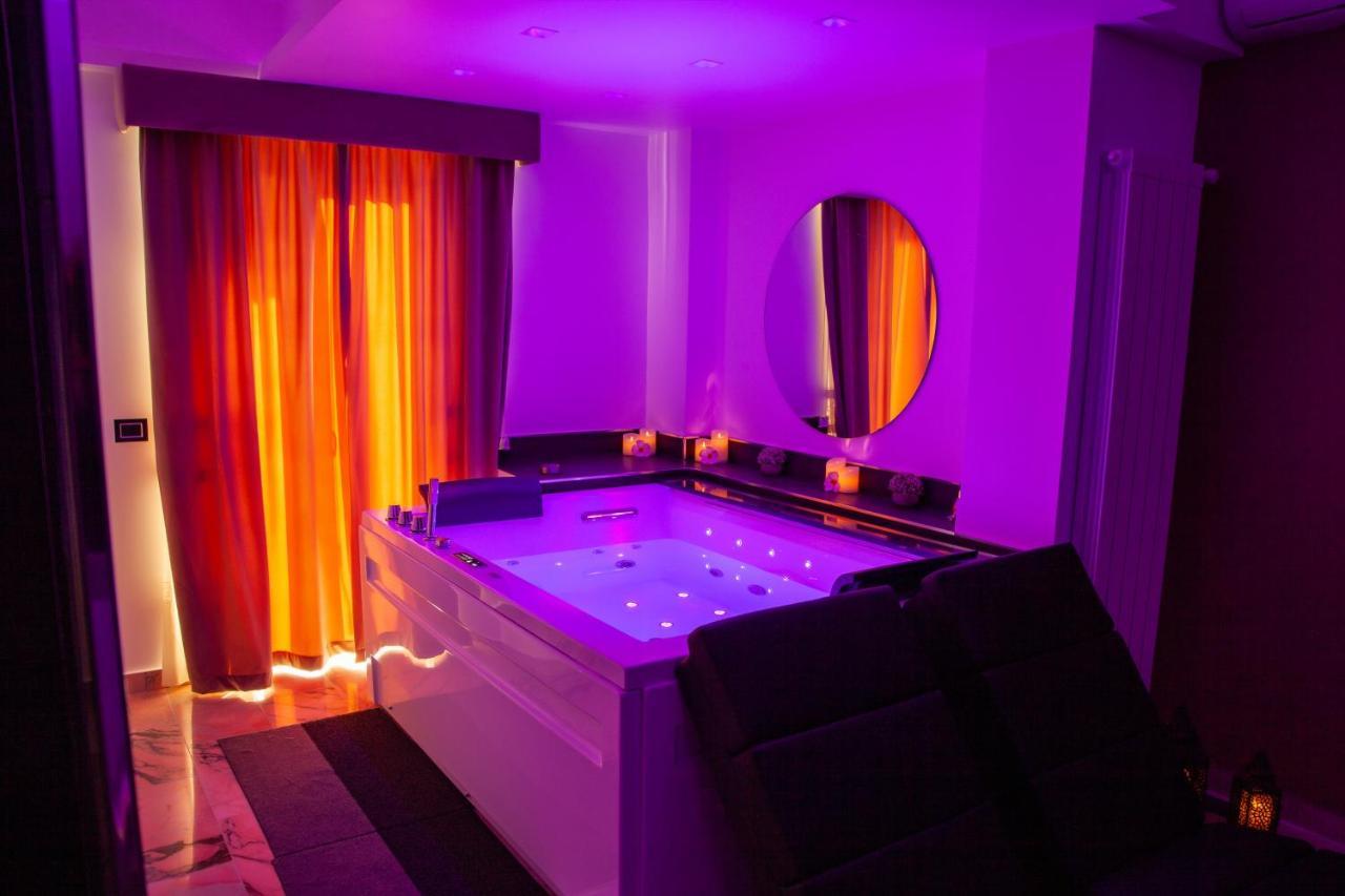 פוזולי Hotel Ibisco Suites & Relax מראה חיצוני תמונה