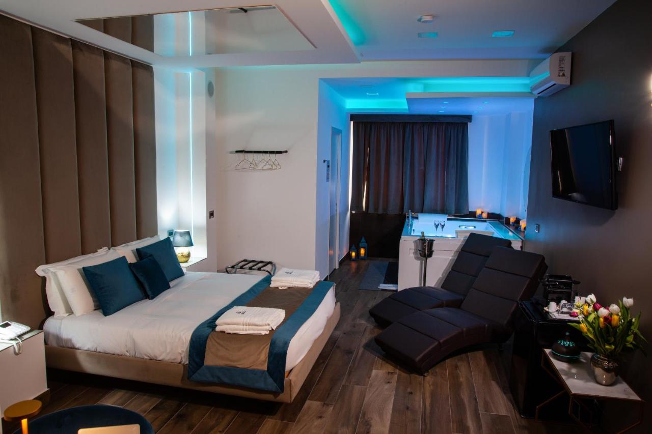 פוזולי Hotel Ibisco Suites & Relax מראה חיצוני תמונה