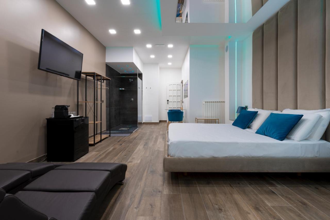 פוזולי Hotel Ibisco Suites & Relax מראה חיצוני תמונה